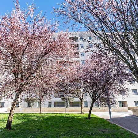 Cedofeita Sunny Apartment - Balcony & Parking Porto Bagian luar foto