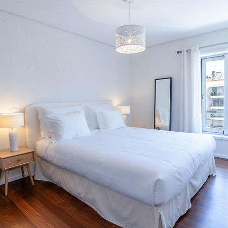 Cedofeita Sunny Apartment - Balcony & Parking Porto Bagian luar foto