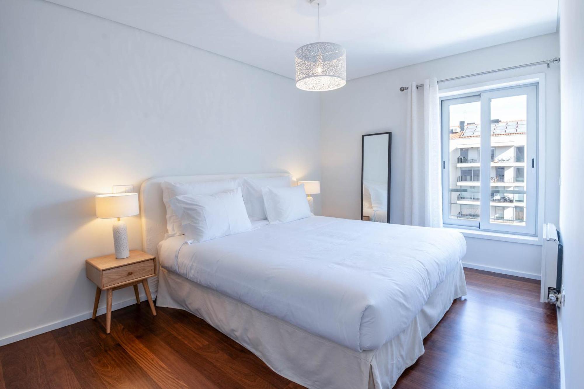 Cedofeita Sunny Apartment - Balcony & Parking Porto Bagian luar foto