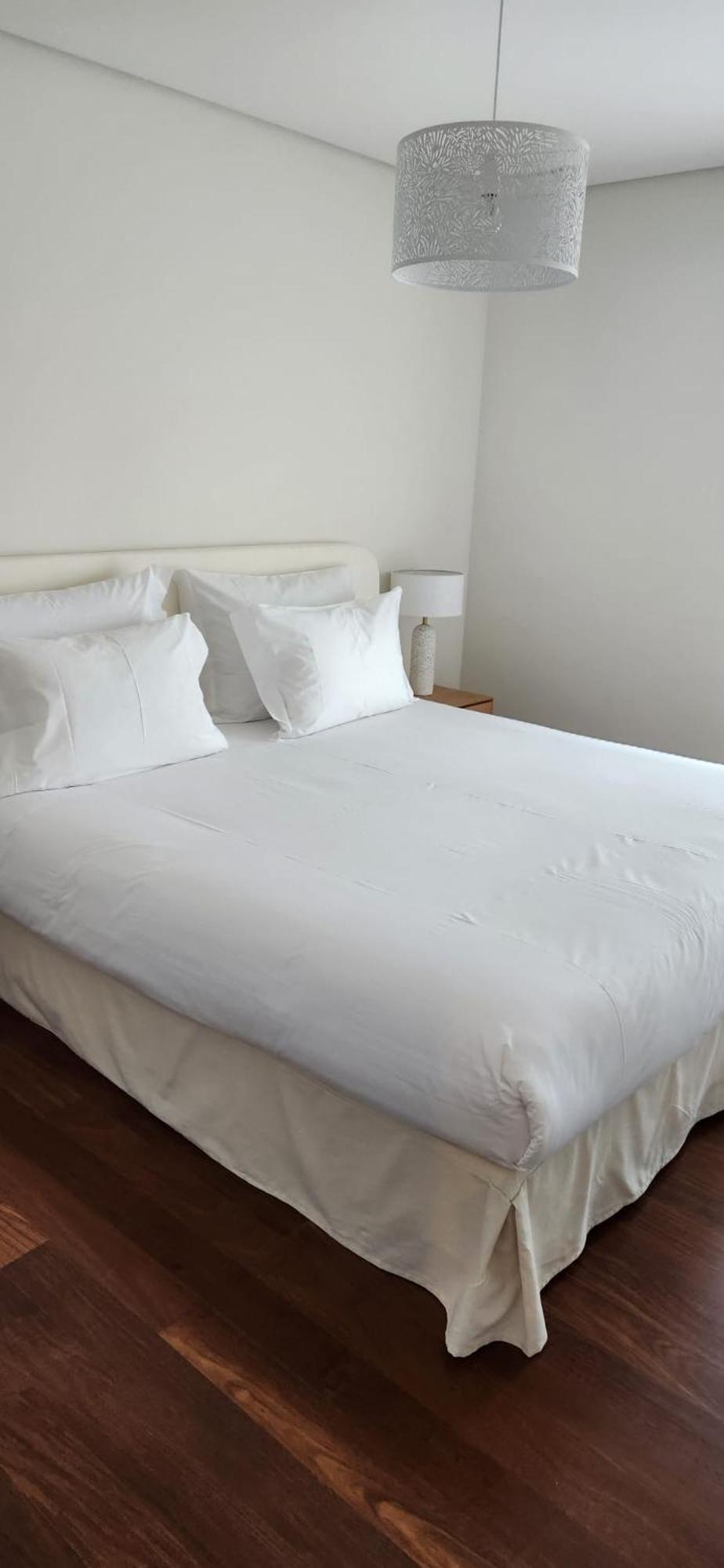 Cedofeita Sunny Apartment - Balcony & Parking Porto Bagian luar foto